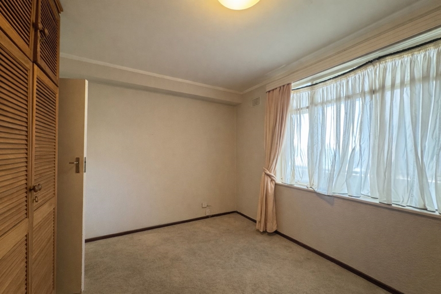 1 Bedroom Property for Sale in Sea Point Western Cape
